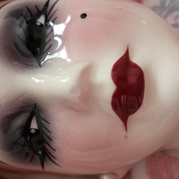 1980s custom signed wall hanging - Picture 2 of 4